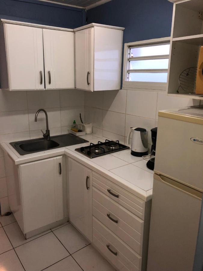 Coco-Mango Apt C Deshaies Bagian luar foto
